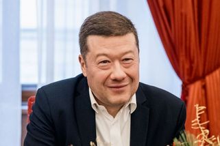 Okamuru volilo 12 333 lidí. Chová se, jako by jich bylo 1 233 300 - Médium.cz